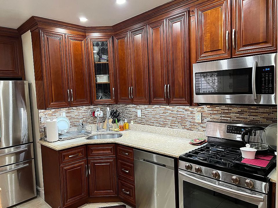 2nd image of 107-46 123rd St