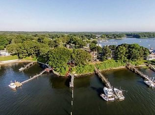 93 Harbour Island Rd, Narragansett, RI 02882