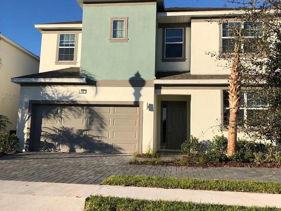 241 Ballo Dr