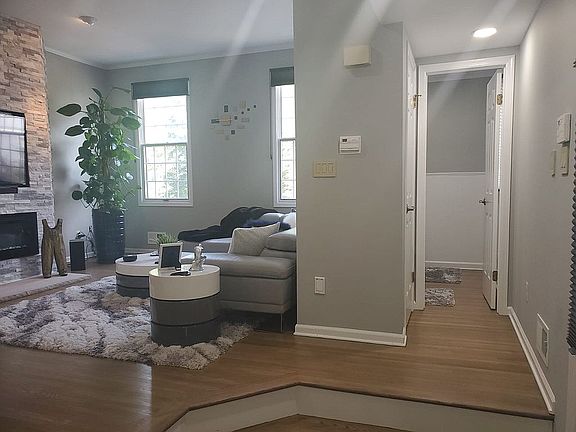 5th image of 35 Nuthatcher Ct