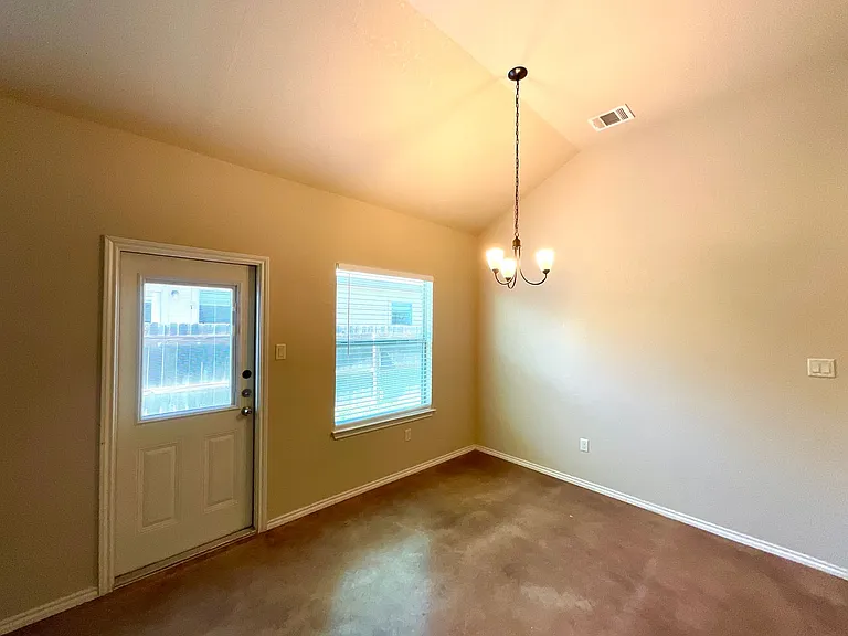2575 Pahmeyer Rd — Photo 13