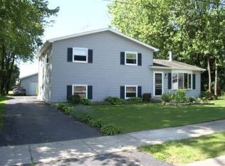 2705 Carmel Blvd, Zion, IL 60099