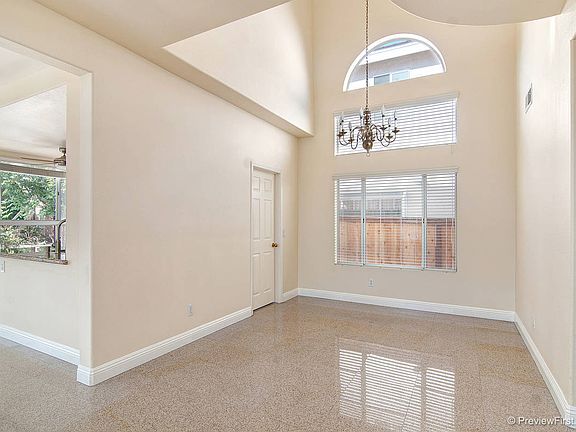 5th image of 12183 Via Milano