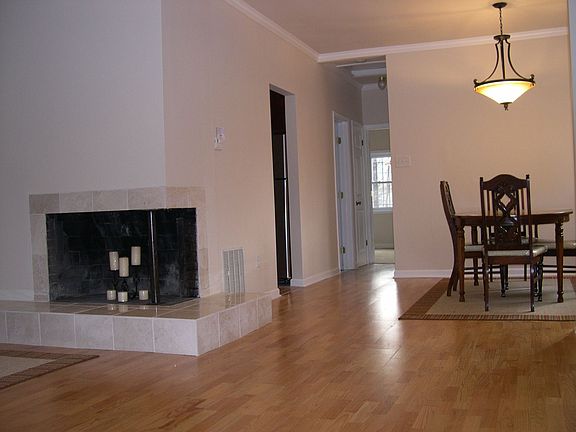 Elegant dining room