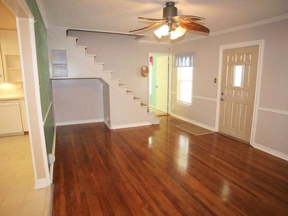 5th image of 309 Hill Terrace Dr