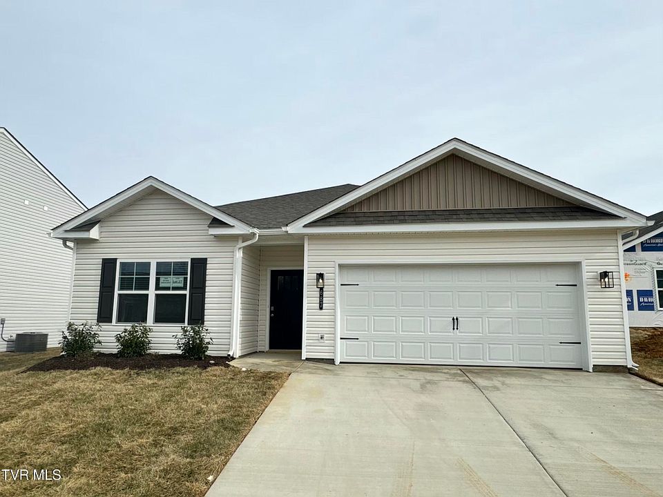 1st image of 687 Saint Andrews Dr