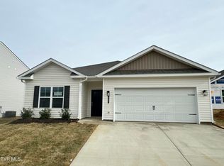 687 Saint Andrews Dr, Kingsport, TN 37664