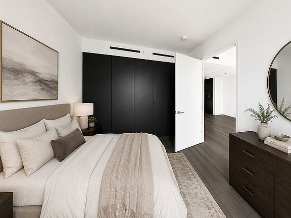 4th image of 429 Kent Ave #239
