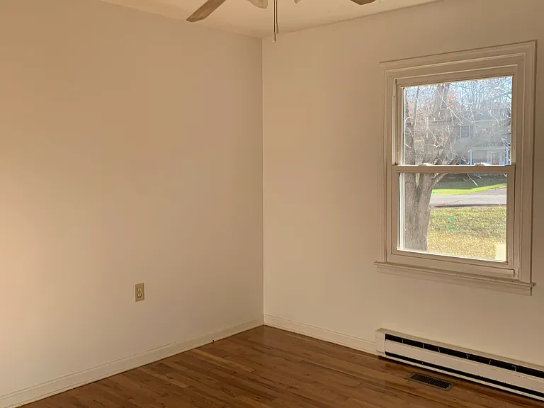 236 Somerset Dr — Photo 10