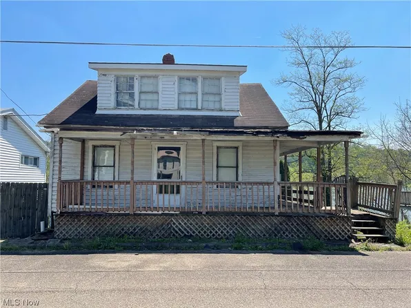 209 Front St, New Matamoras, OH 45767