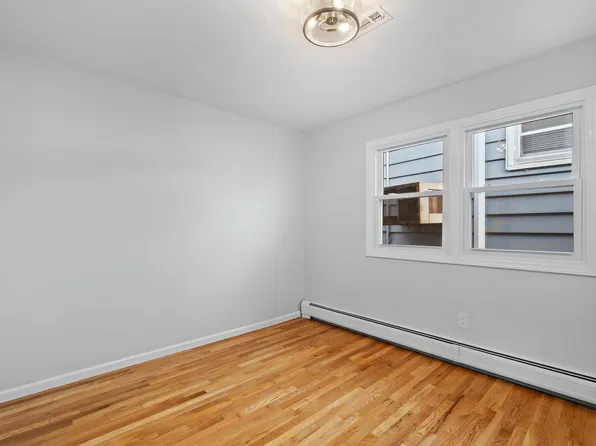 144 West 30th Street image 9 of 12