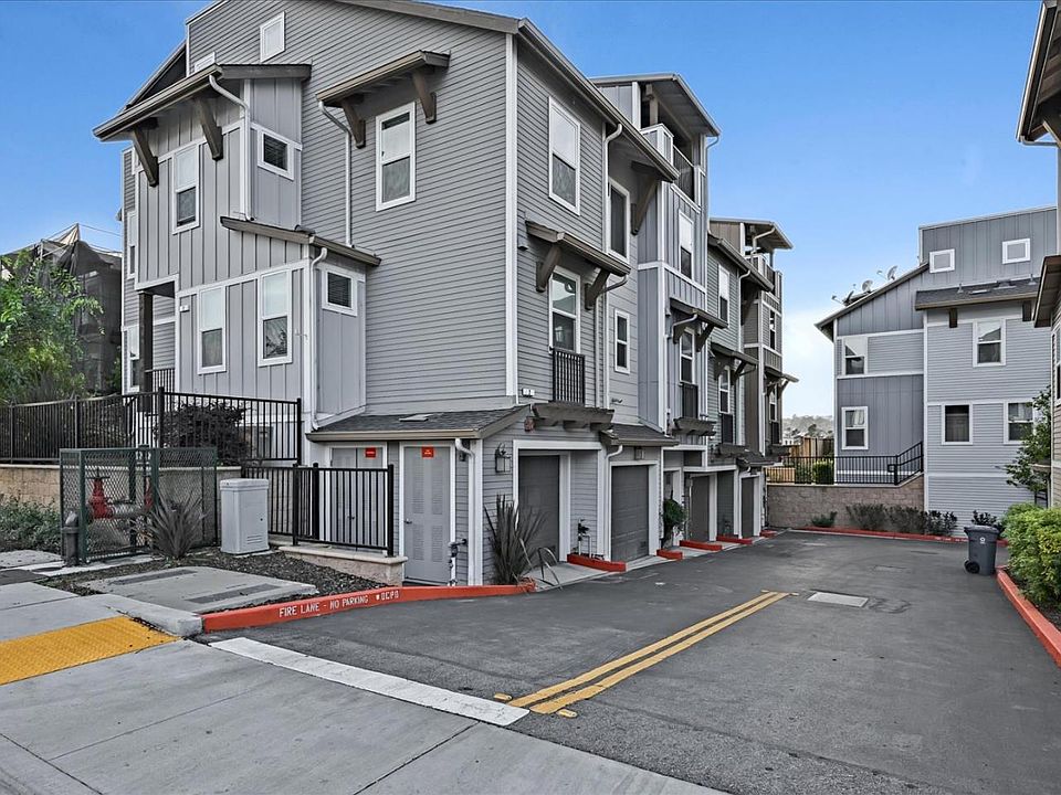 1st image of 4 Rosebud Ct