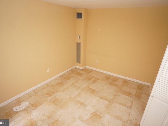 3rd image of 1754 Corcoran St NW APT 54B