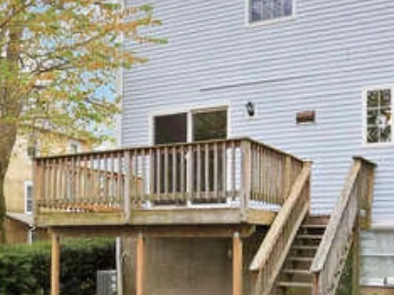 3 Hawthorne St S #A — Photo 11