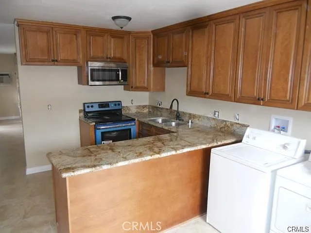 2 bed, 1100 sqft, $2,795 — Photo 2