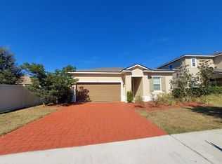 303 Irving Bend Dr, Groveland, FL 34736