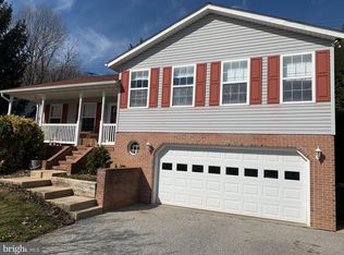 383 Buck Cash Dr, Westminster, MD 21158