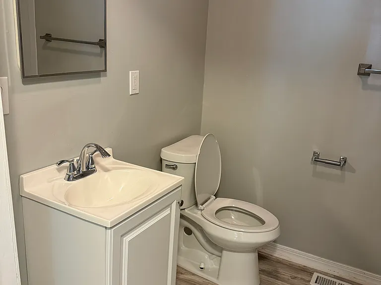 3063 Anthony Dr — Photo 7