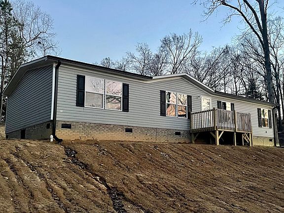 3rd image of 151 Plantation Trl