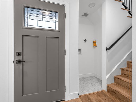 2nd image of 309 N Union Ave #5
