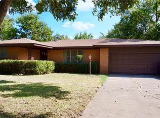 800 Austin Rd, Graham, TX 76450