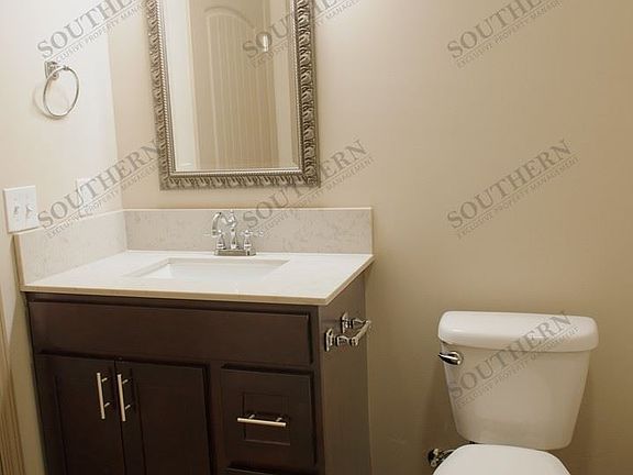 5th image of 305 Professional Park Dr APT H