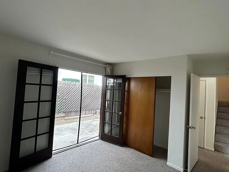 1460 Hornblend — Photo 10