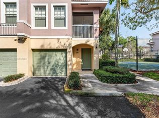 6418 W Sample Rd, Pompano Beach, FL 33067
