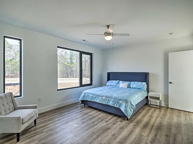 Large bedroom