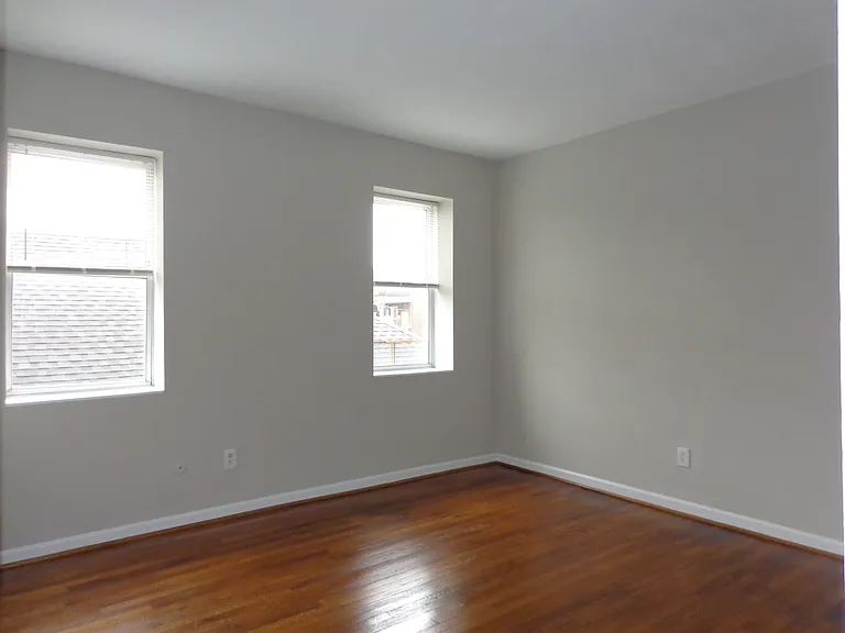 625 W Princess Anne Rd — Photo 15