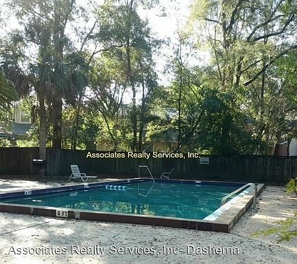 2nd image of 3004 NW 28th Cir