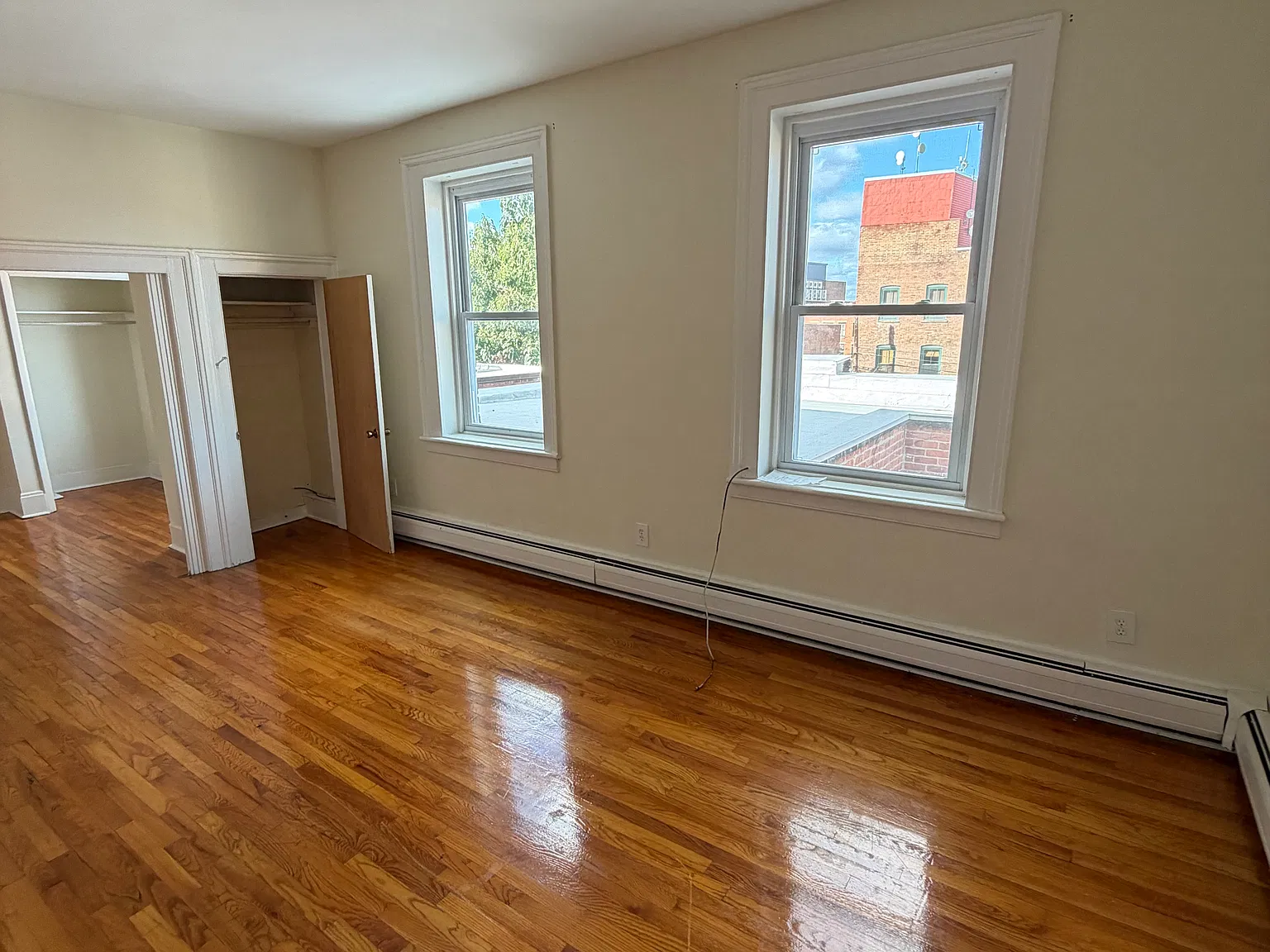 Studio, 400 sqft, $1,250 — Photo 2