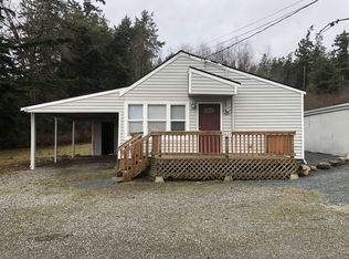 2827 N Oak Harbor Rd, Oak Harbor, WA 98277