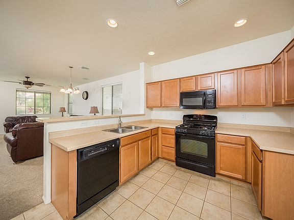 4th image of 10813 E Scenic Veranda Dr