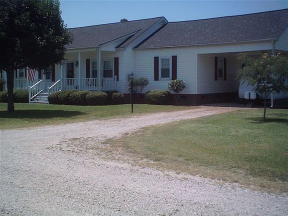 2nd image of 3408 Flora Ln