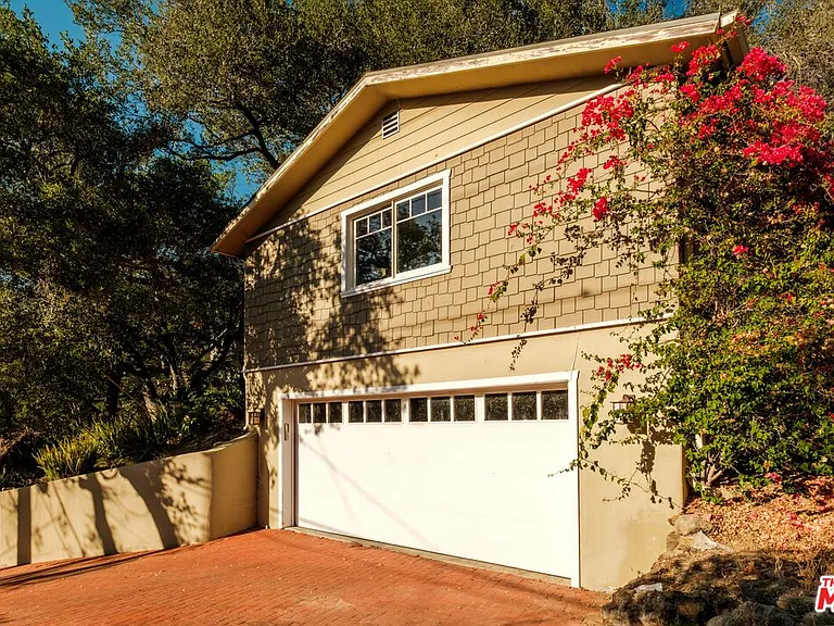 21717 Encina Rd — Photo 51