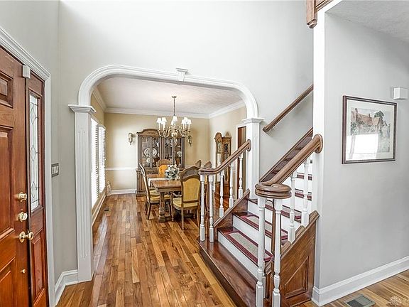 5th image of 365 Lincoln Cir
