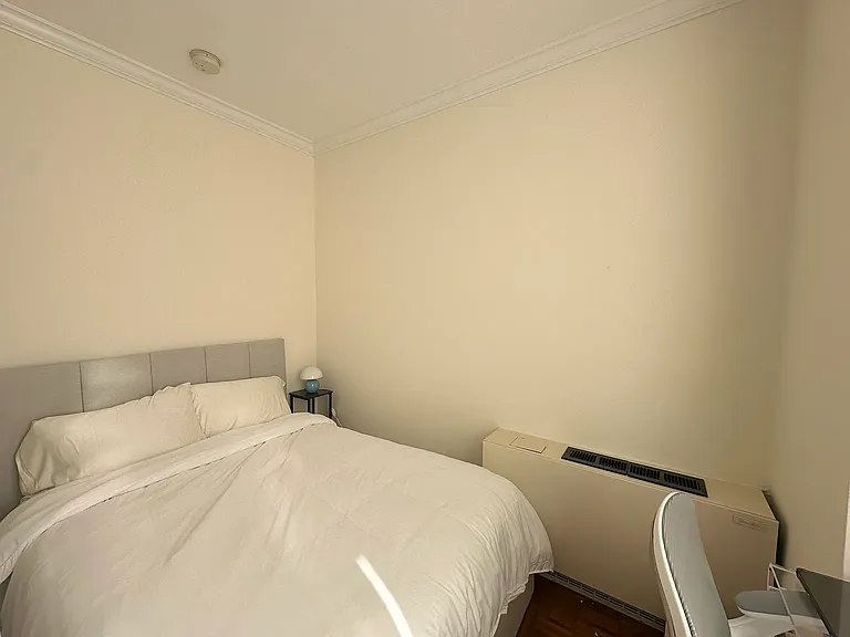 304 W 92nd St #6H — Photo 2