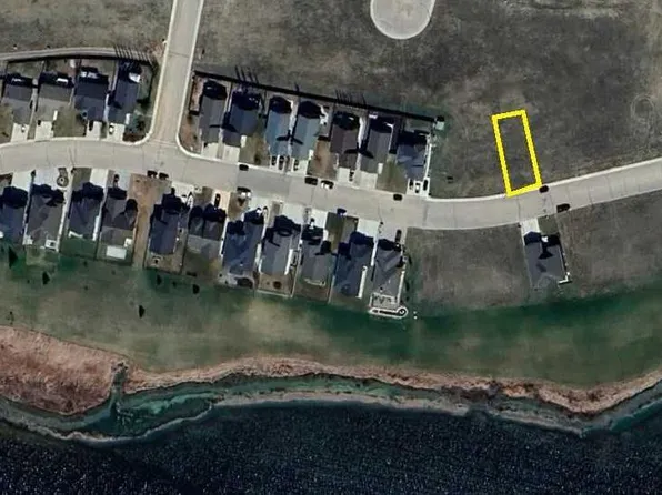 3607 Lakeshore Dr, Bonnyville, AB T9N 0E9