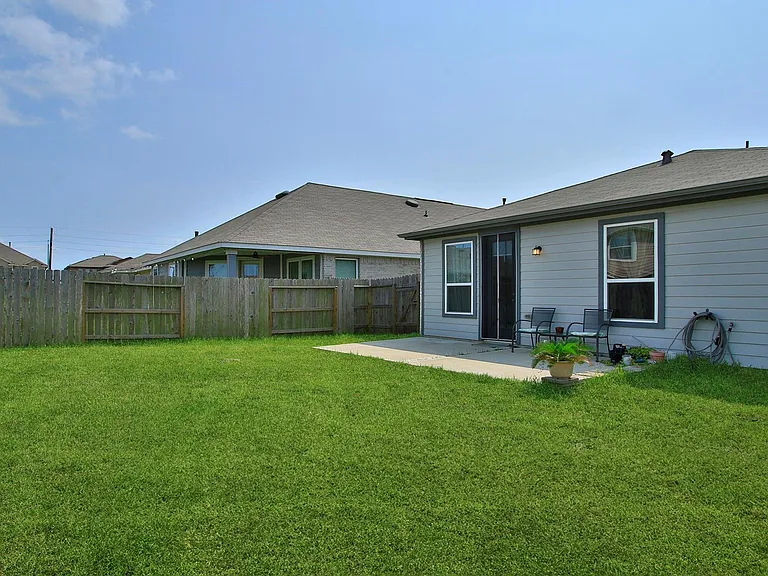 7219 Bakersfield Ct — Photo 40