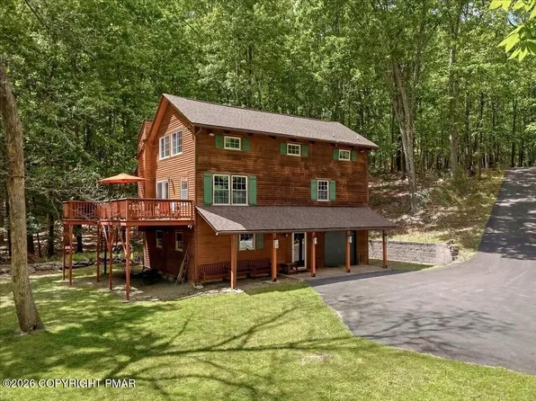 111 View Ct, East Stroudsburg, PA 18302