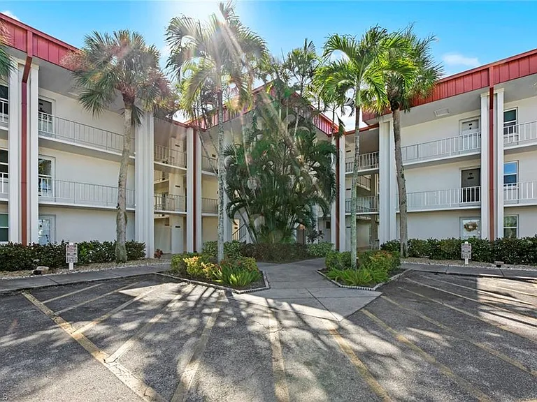 1700 Pine Valley Dr #314 — Photo 41