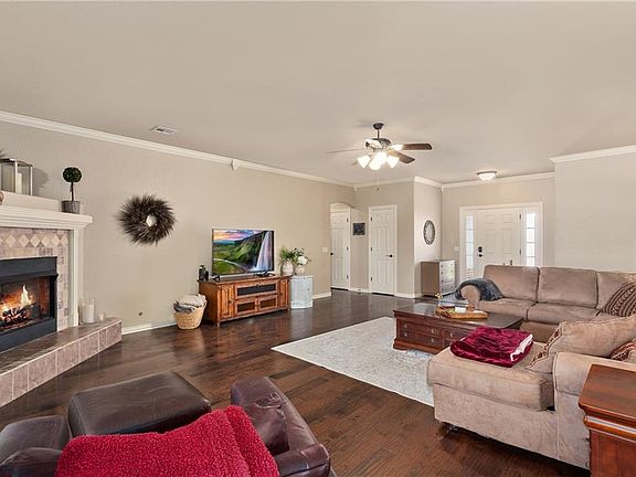 4th image of 4744 W Tumbleweed St
