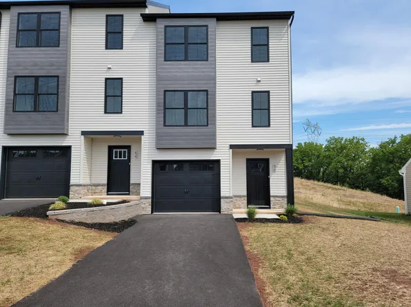56 Old Stone Way, York, PA 17406