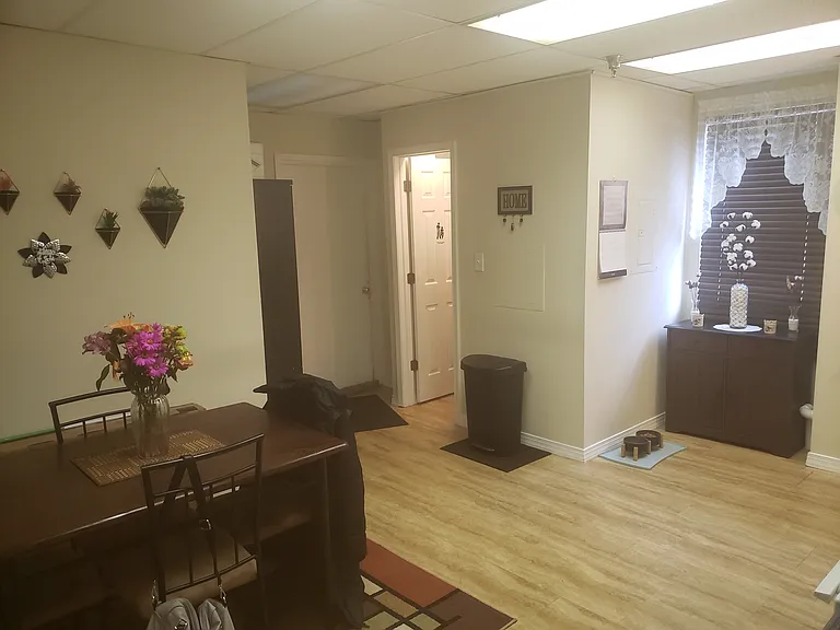 255 Schuyler Ave #109C — Photo 9