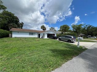 858 Rose Way, Naples, FL 34104