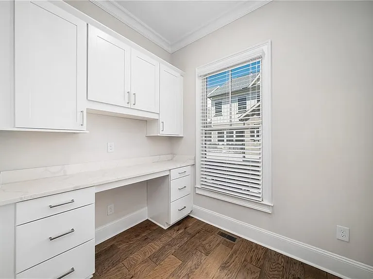 896 Mayfield Rd — Photo 14
