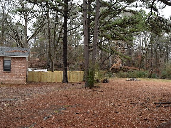 4th image of 1616 Creekwood Dr