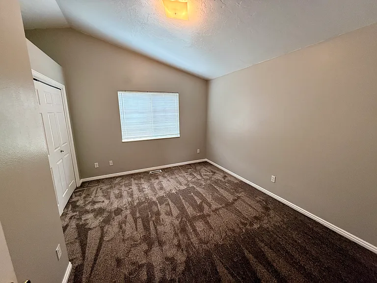 12397 S 3240 W — Photo 13