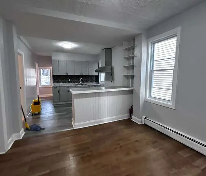 162 Linden St — Photo 7